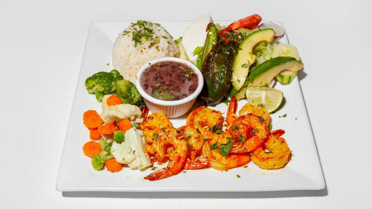 Mama Santos Cafe Bar & Grill
