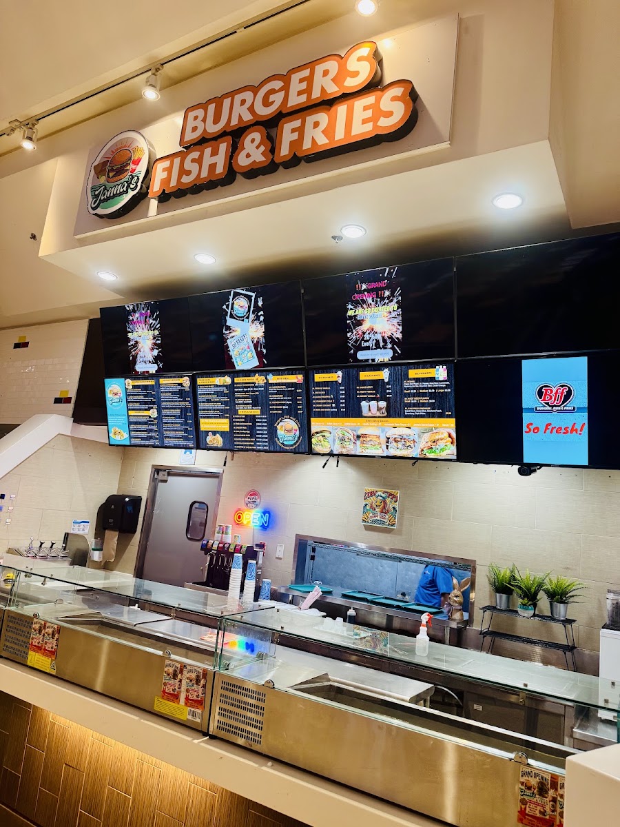Janna’s Burgers, Fish and Fries