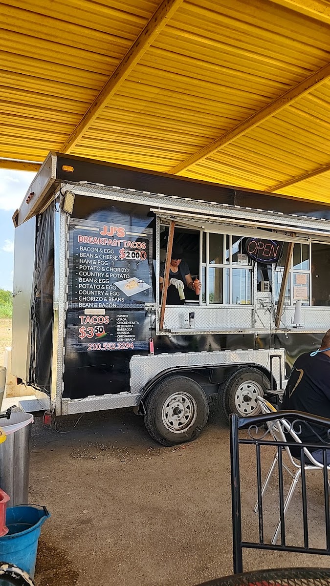 JJ'S TACOS