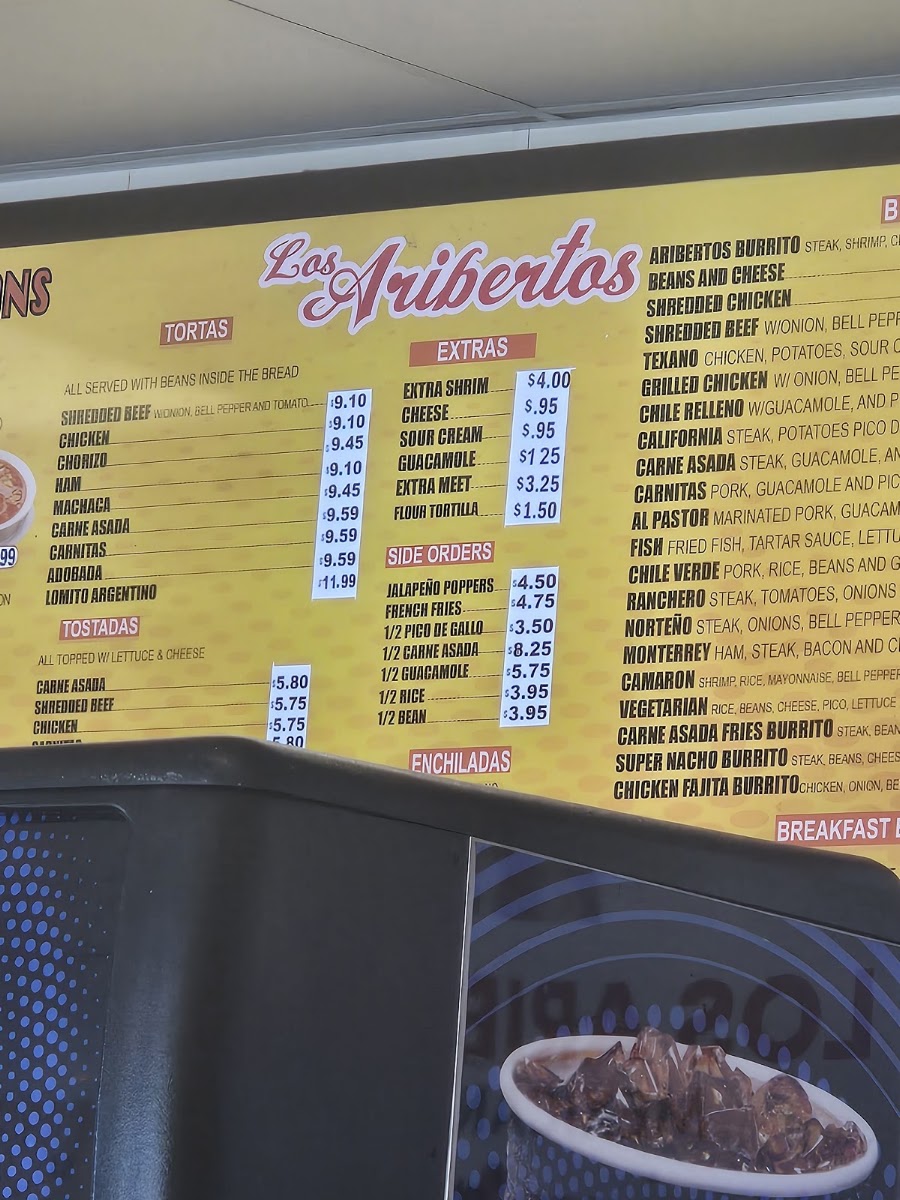 Los Aribertos Mexican Food menu board