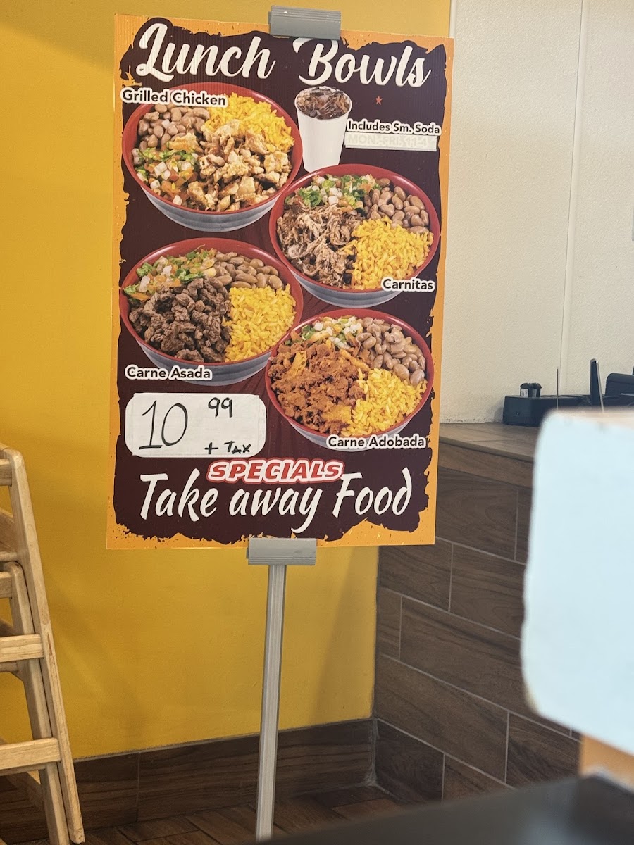 Los Aribertos Mexican Food menu board