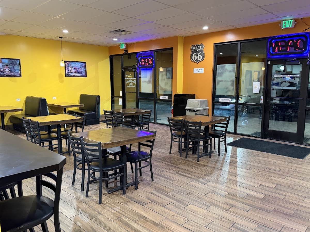 Los Aribertos Mexican Food