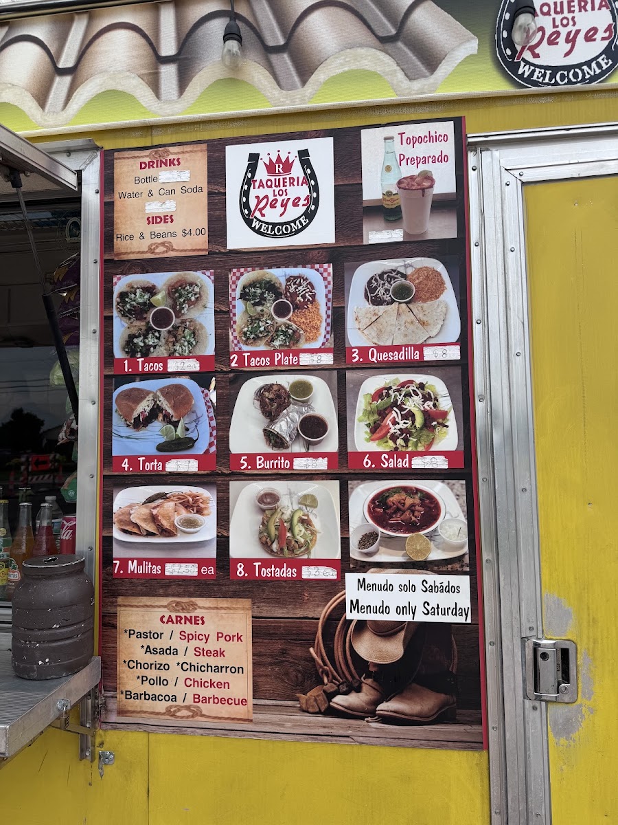 Los reyes menu board