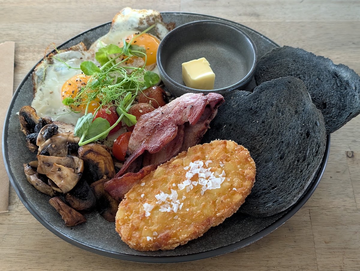 Cob - Cafe on Bauer
