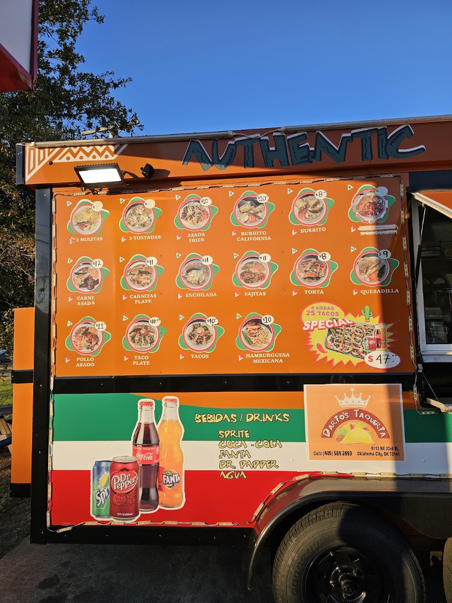Dario’s taqueria menu board