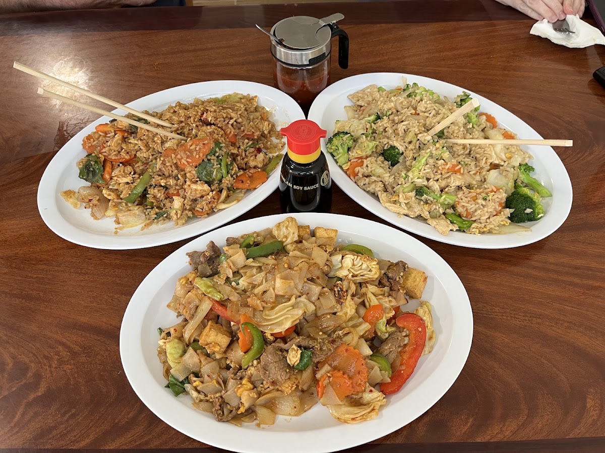 Golden Dragon Chinese Restaurant LLC