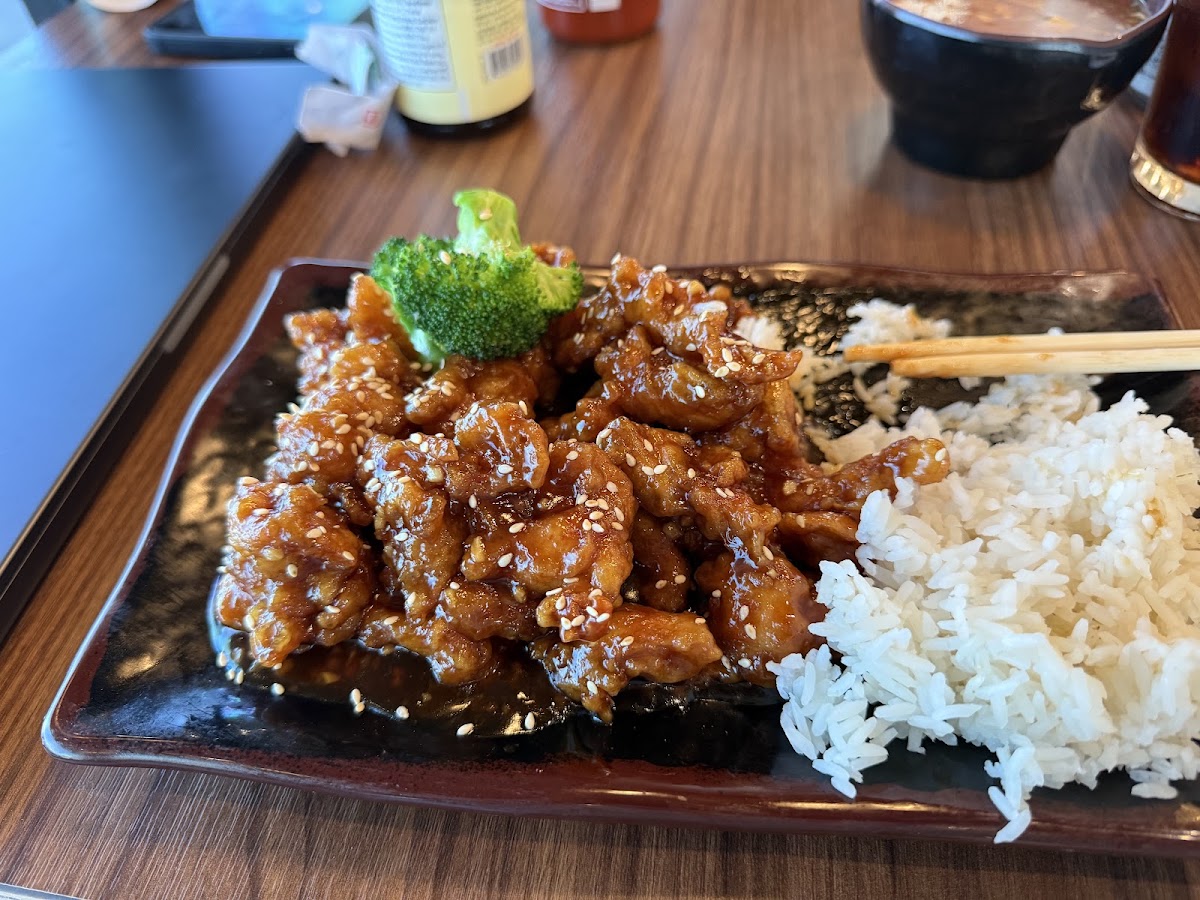Hao Hao Leander - Chinese and Vietnamese Cuisines