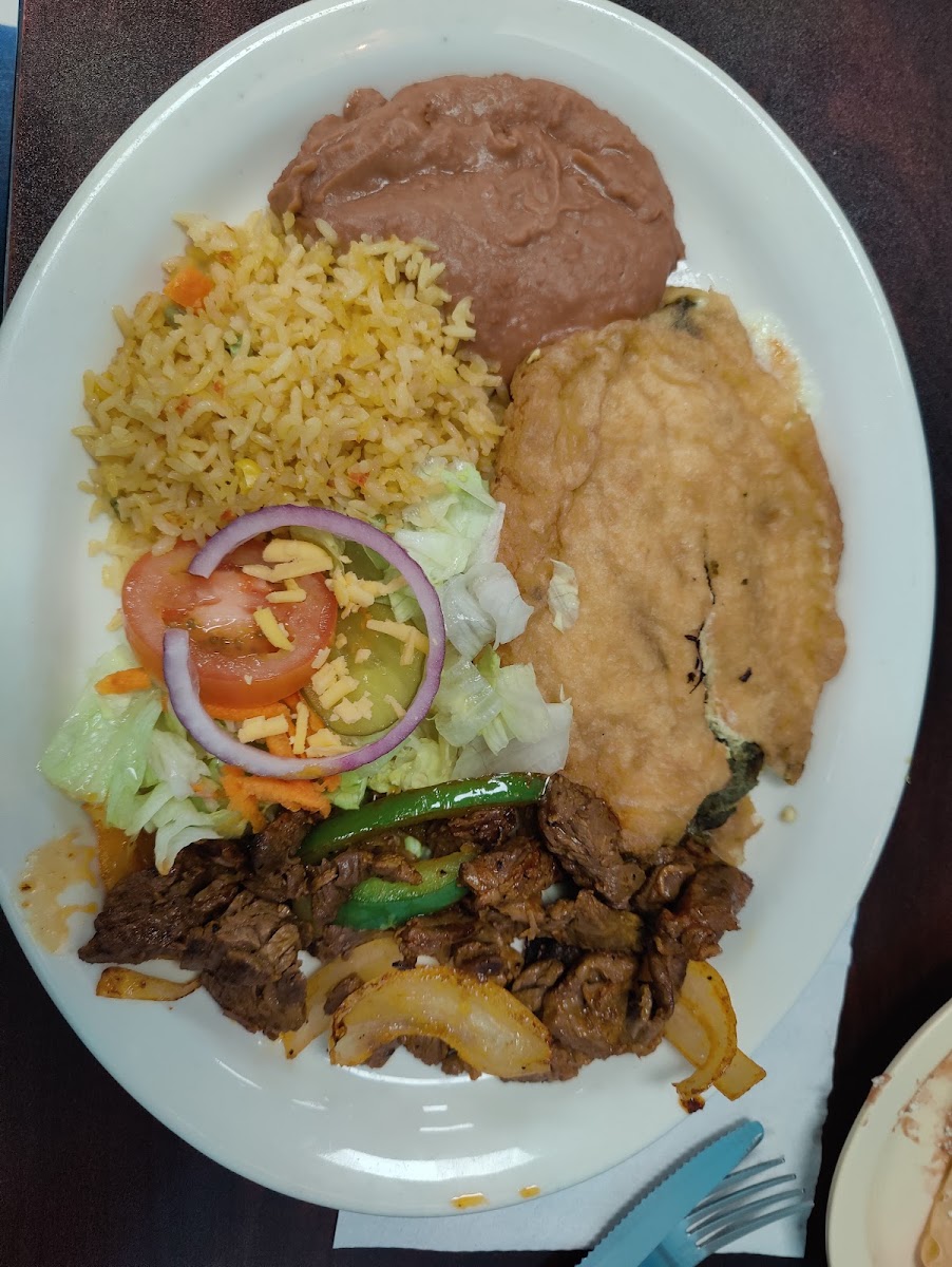 El Malecon Seafood & Mexican Restaurant