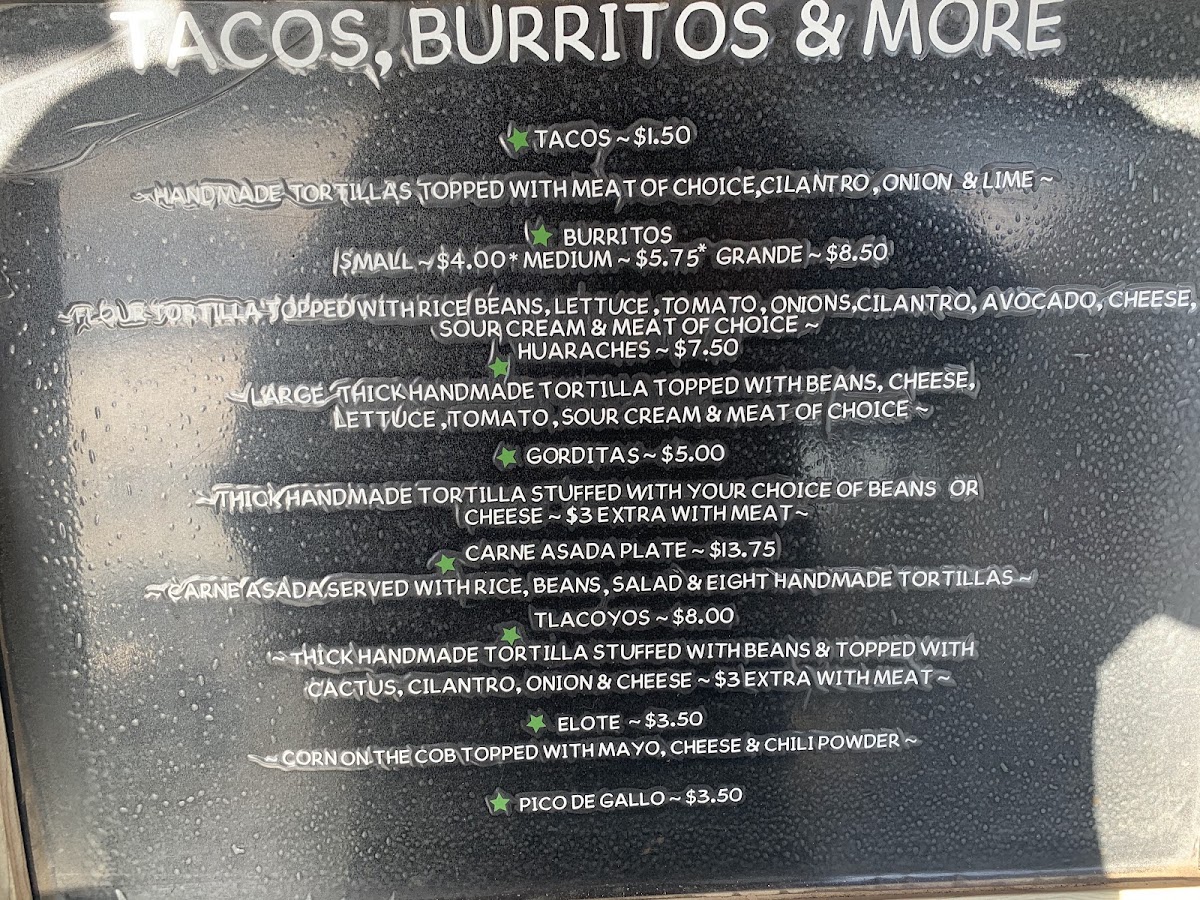 Los Chilangos Food Truck & Catering menu board