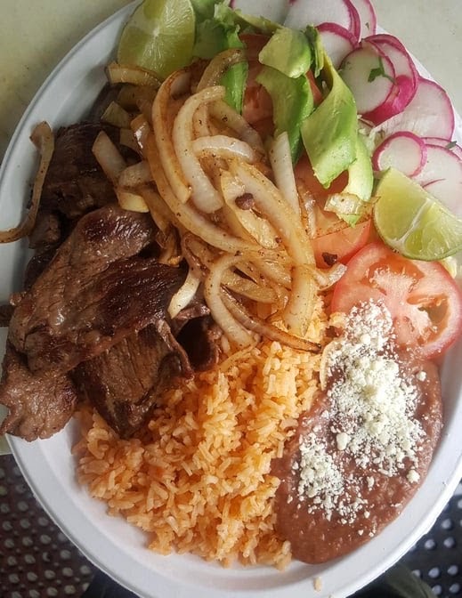Los Chilangos Food Truck & Catering