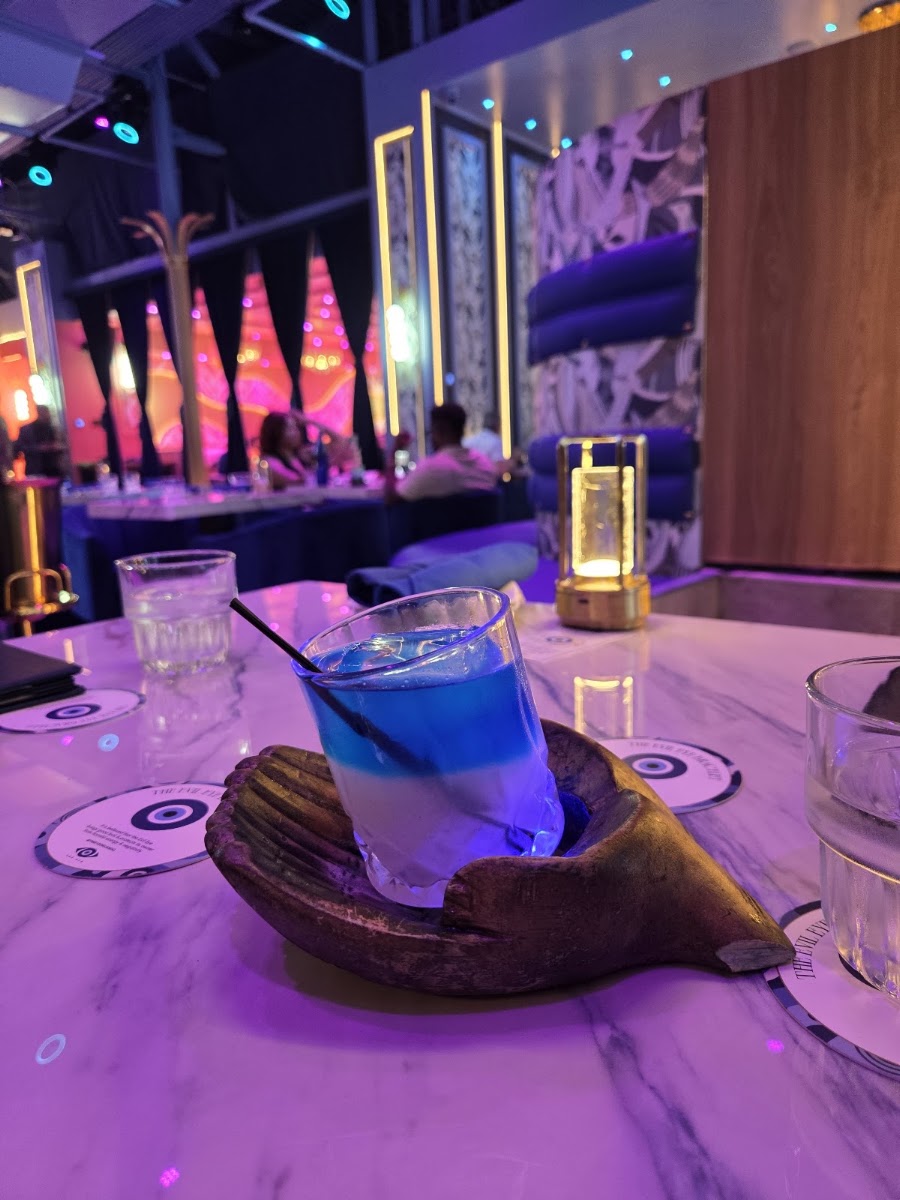 The Eye Restaurant Lounge