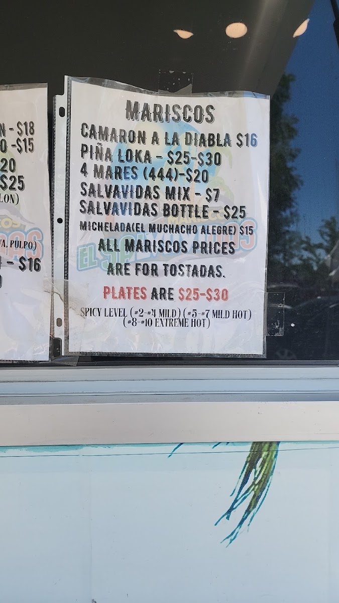 Mariscos El Salvavidas - Food Truck menu board