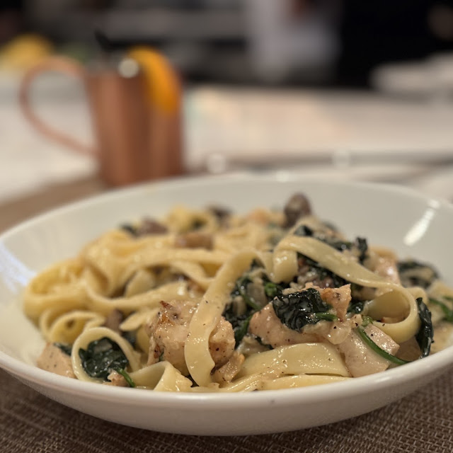 Chicken & Wild Mushroom Fettuccine Alfredo