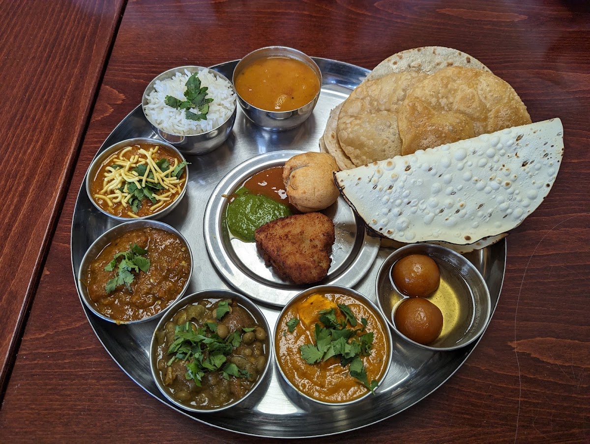 Vaishnav thali