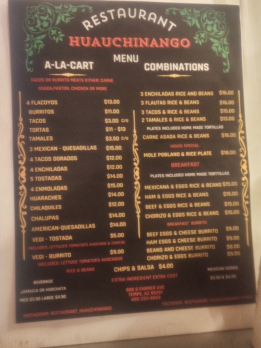 Restaurant Huauchinango menu board