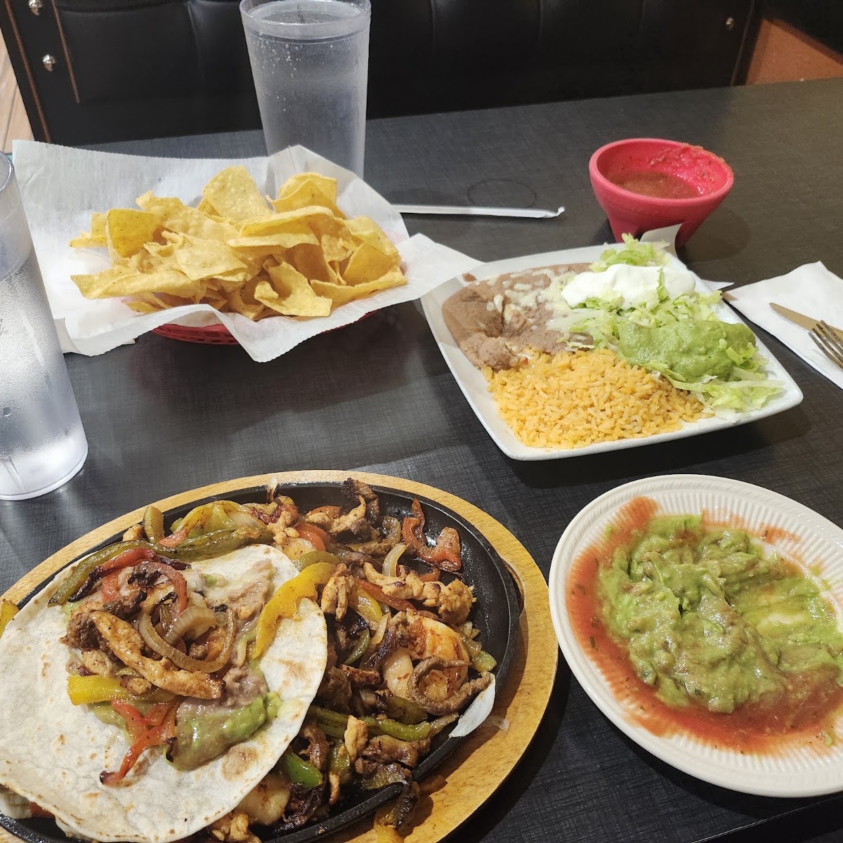 El Rey Azteca Mexican Restaurant
