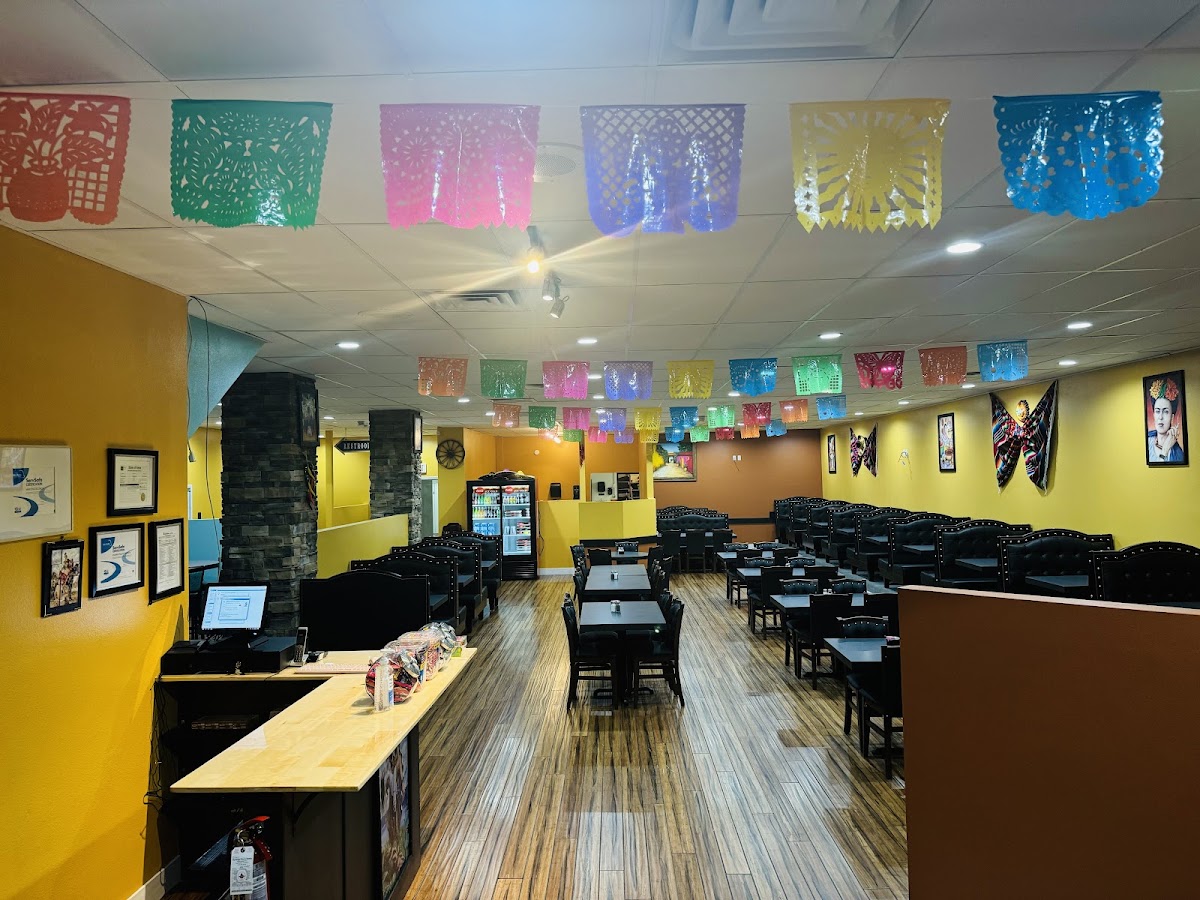 El Rey Azteca Mexican Restaurant