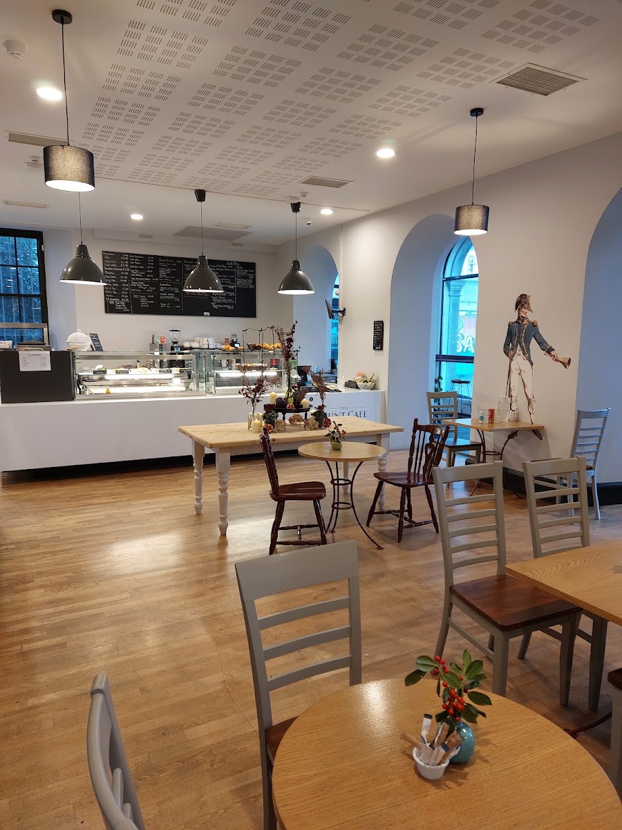 The Hunt Café