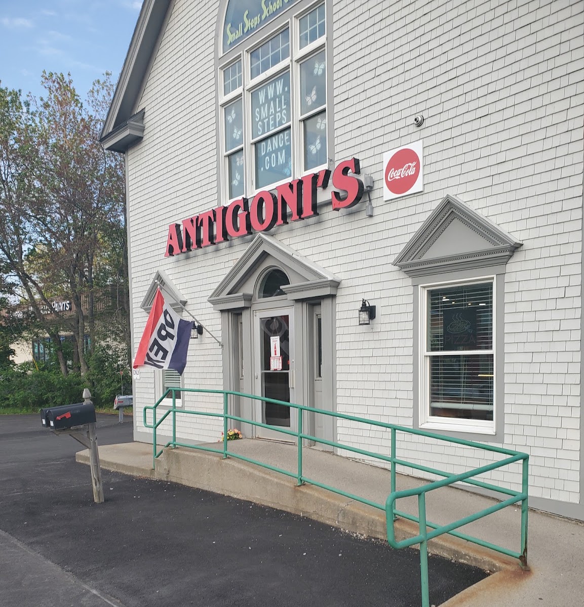Antigoni’s Pizza