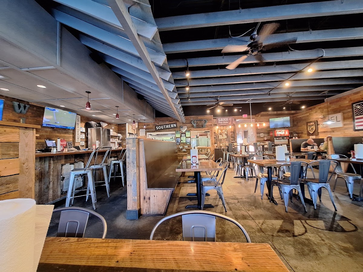 Willie Jewell's Old School Bar-B-Q