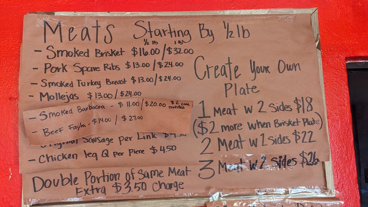 Vargas BBQ menu board