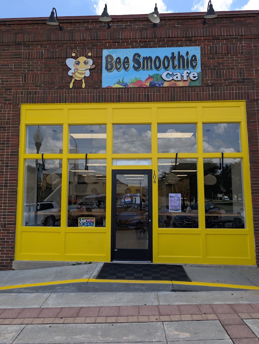Bee Smoothie's Cafe