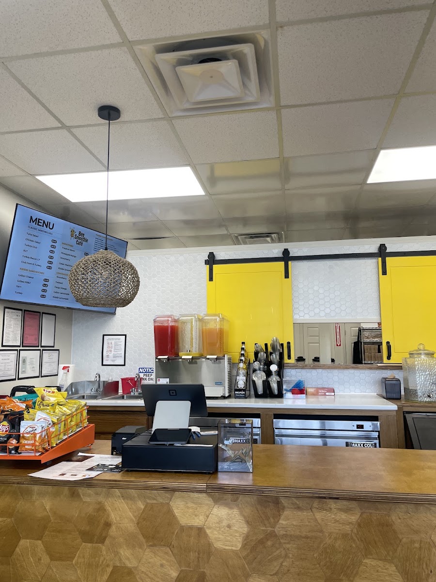 Bee Smoothie's Cafe