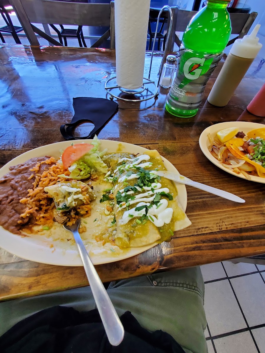 La Paisanita taqueria deli