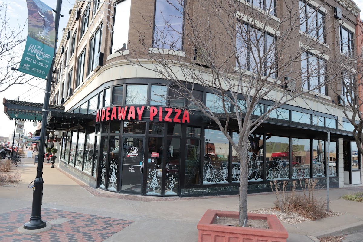 Hideaway Pizza
