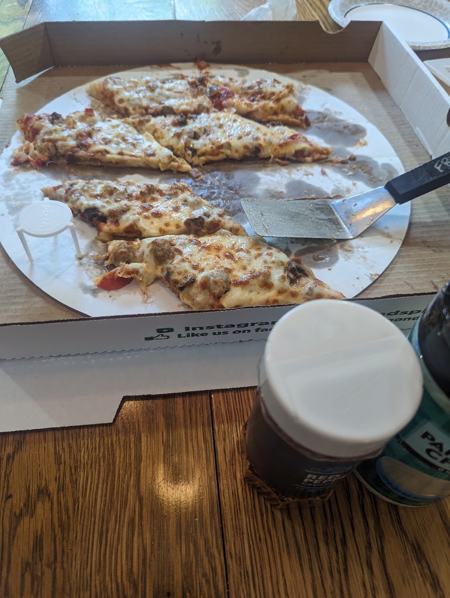 Raymond's Pizza - Fairfield Twp