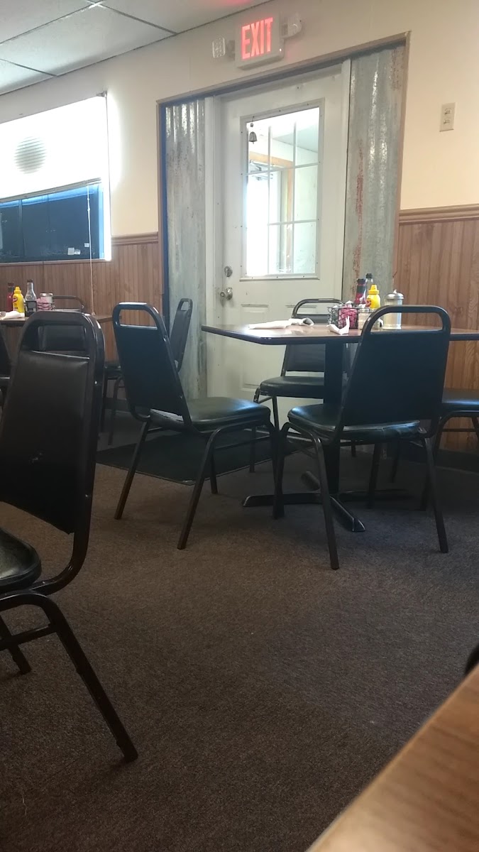 B & J Restaurant