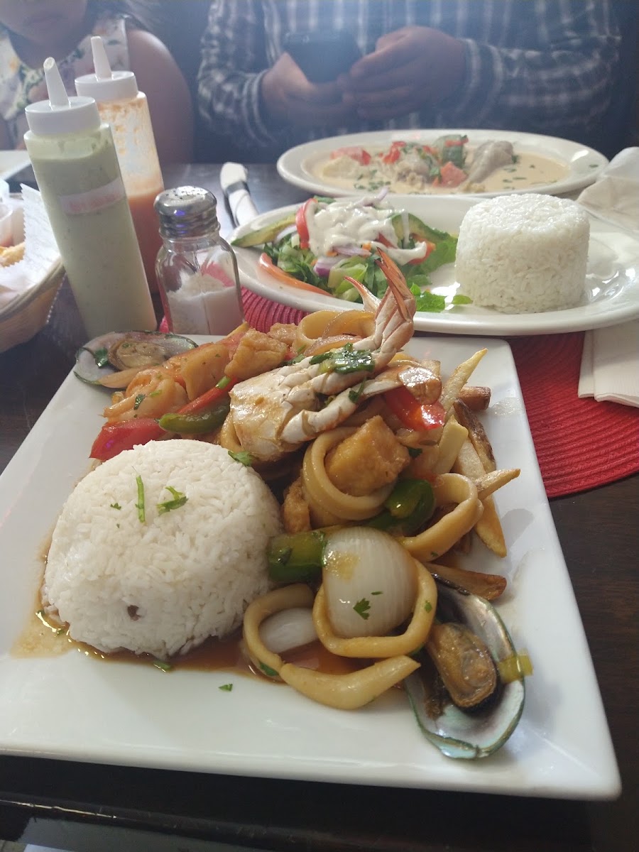 Isla Restaurante Guatemala Food Peruano