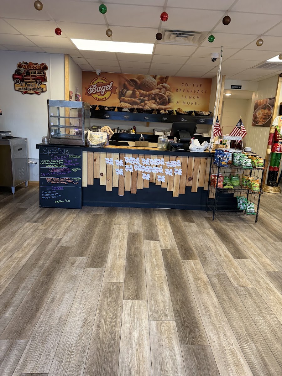 Court House Bagel Board