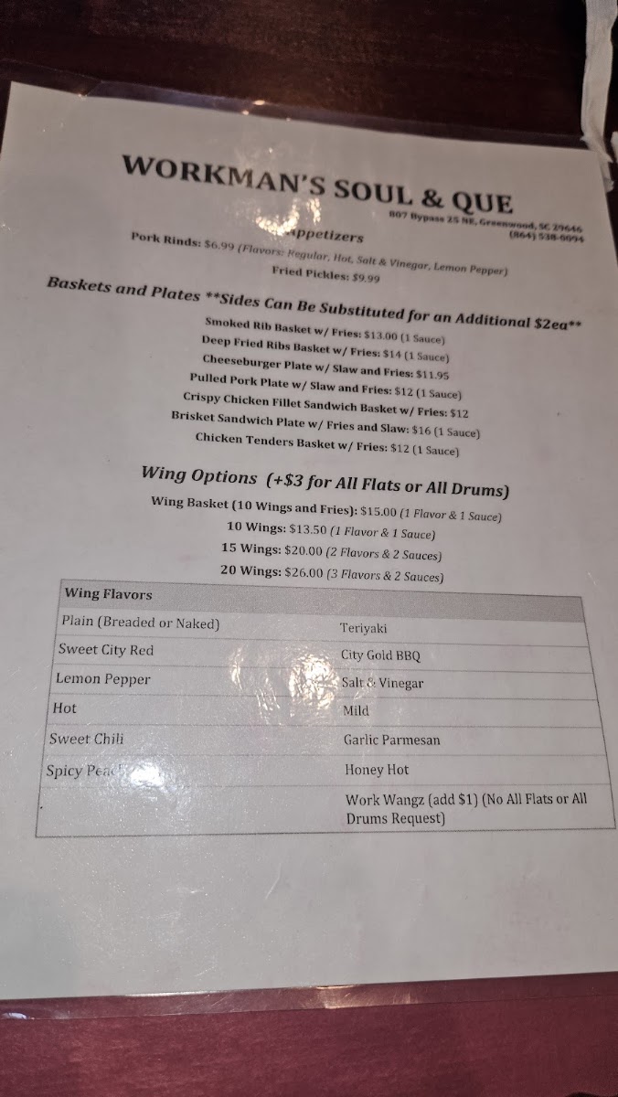 Workman's Soul & Que menu board