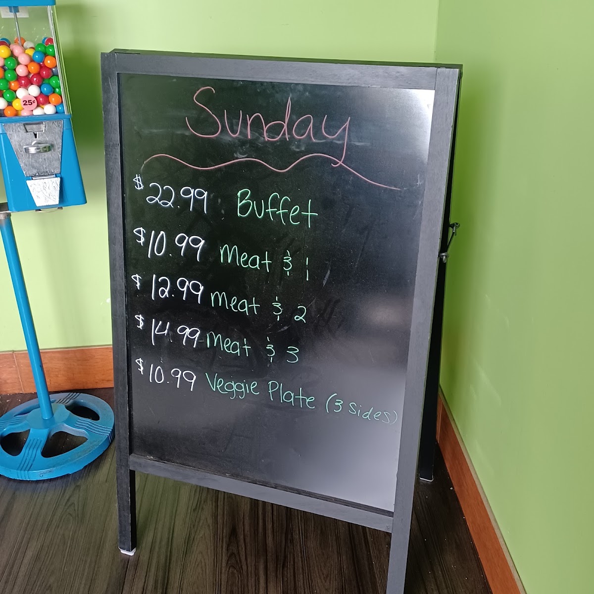 Workman's Soul & Que menu board