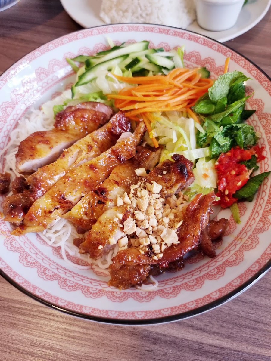 Auntie Mai's Vietnamese Cafe