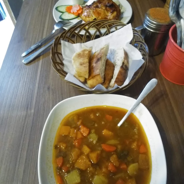 Moroccan Lentil Soup with Turkish Bread