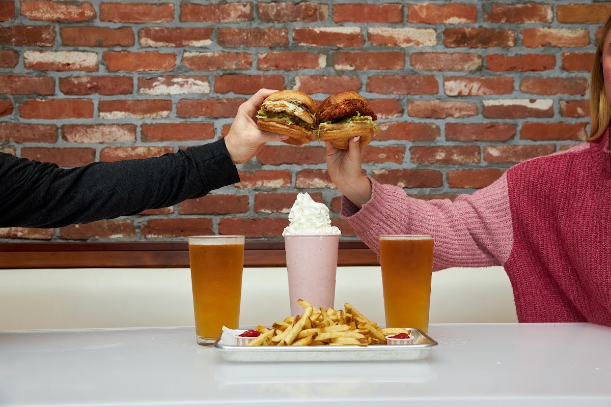 Burger Lounge