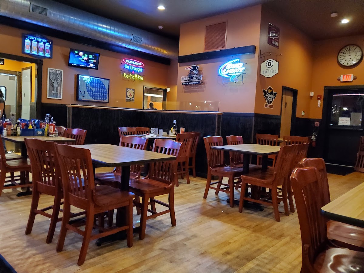 Lindy's Tavern