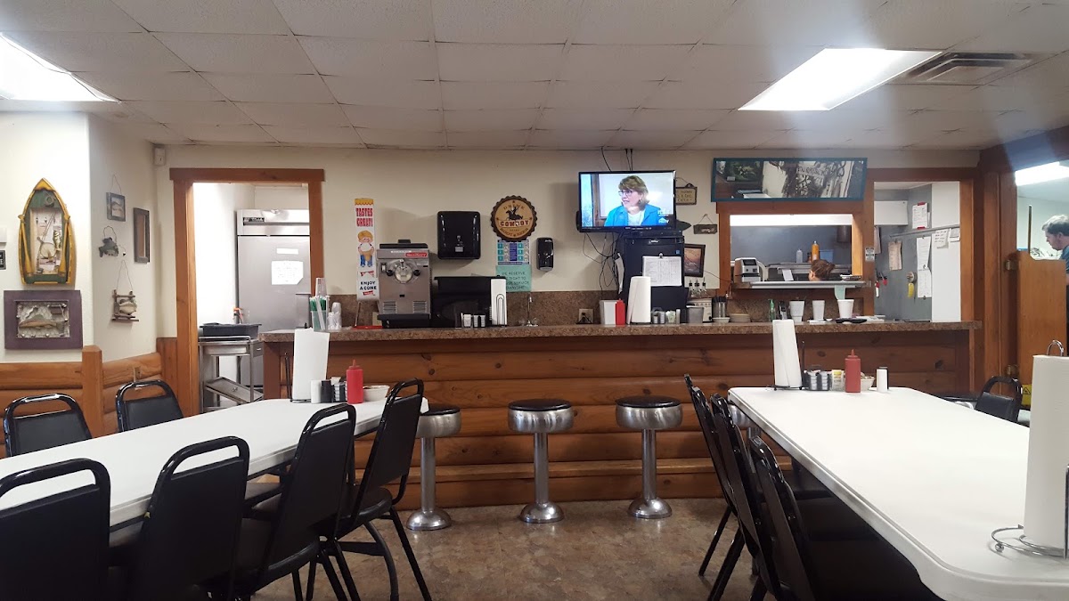 Baird's Lakeside Cafe