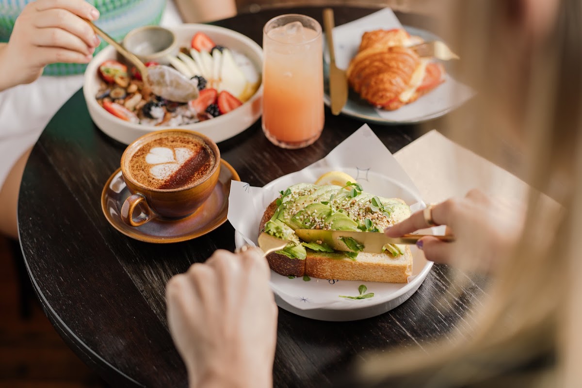 Fables Bar & Café