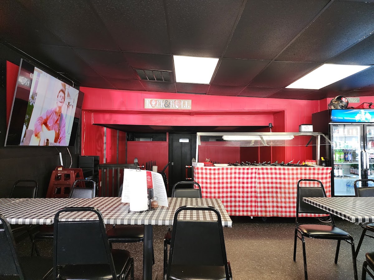 Music's Pizzeria & More