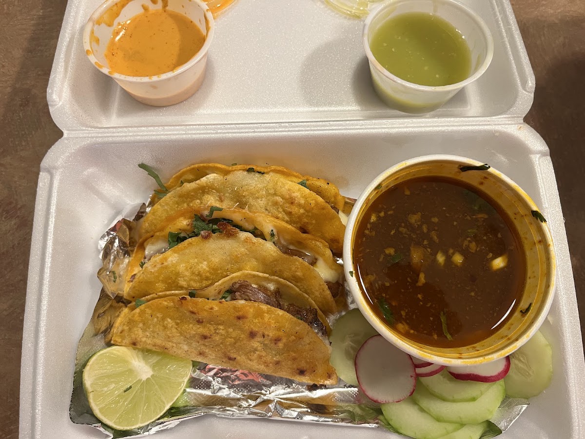 Taqueria La Familia | Mexican Food Truck