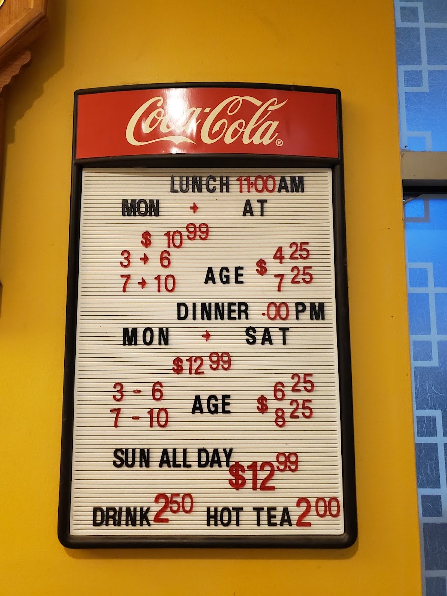 Jin's Buffet menu board