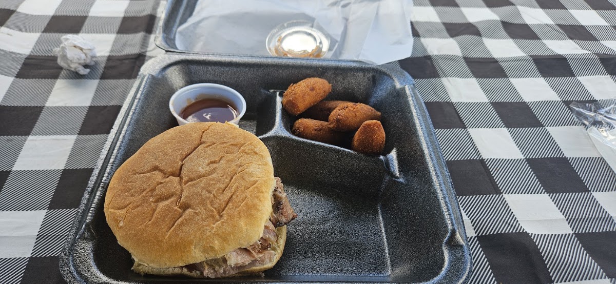 CAROLINA ACE BBQ RESTAURANT