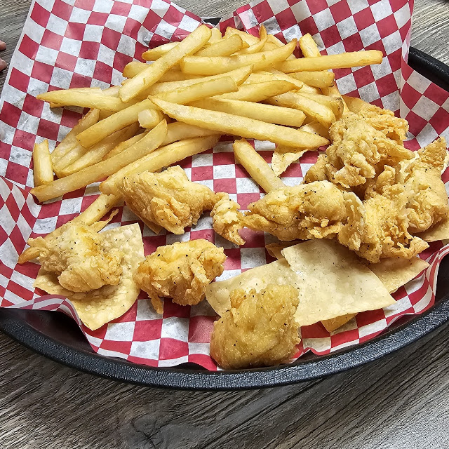 Bubba's Chicken Fingers 2 & Fries