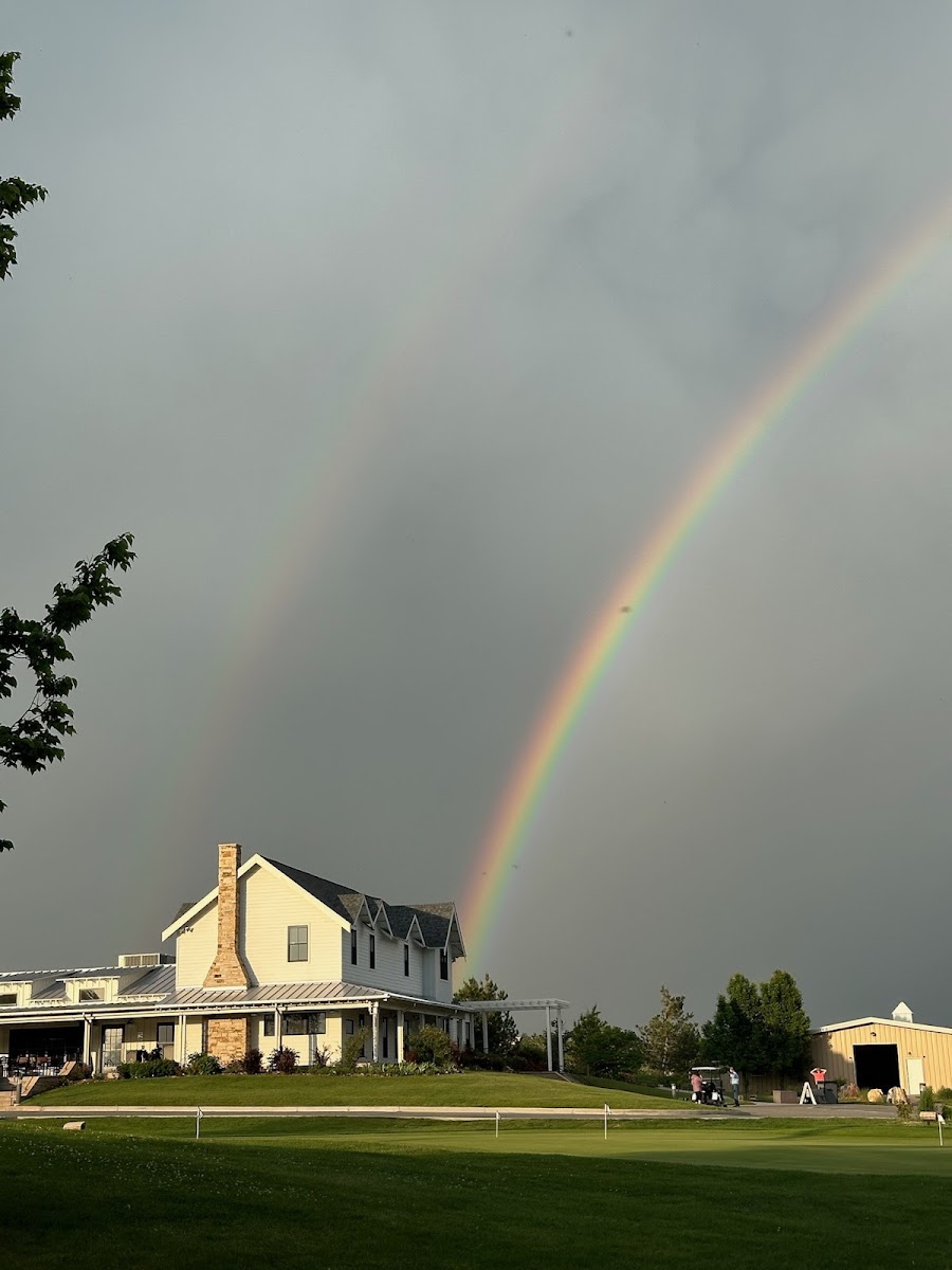 The Farmhouse Grill at Raccoon Creek
