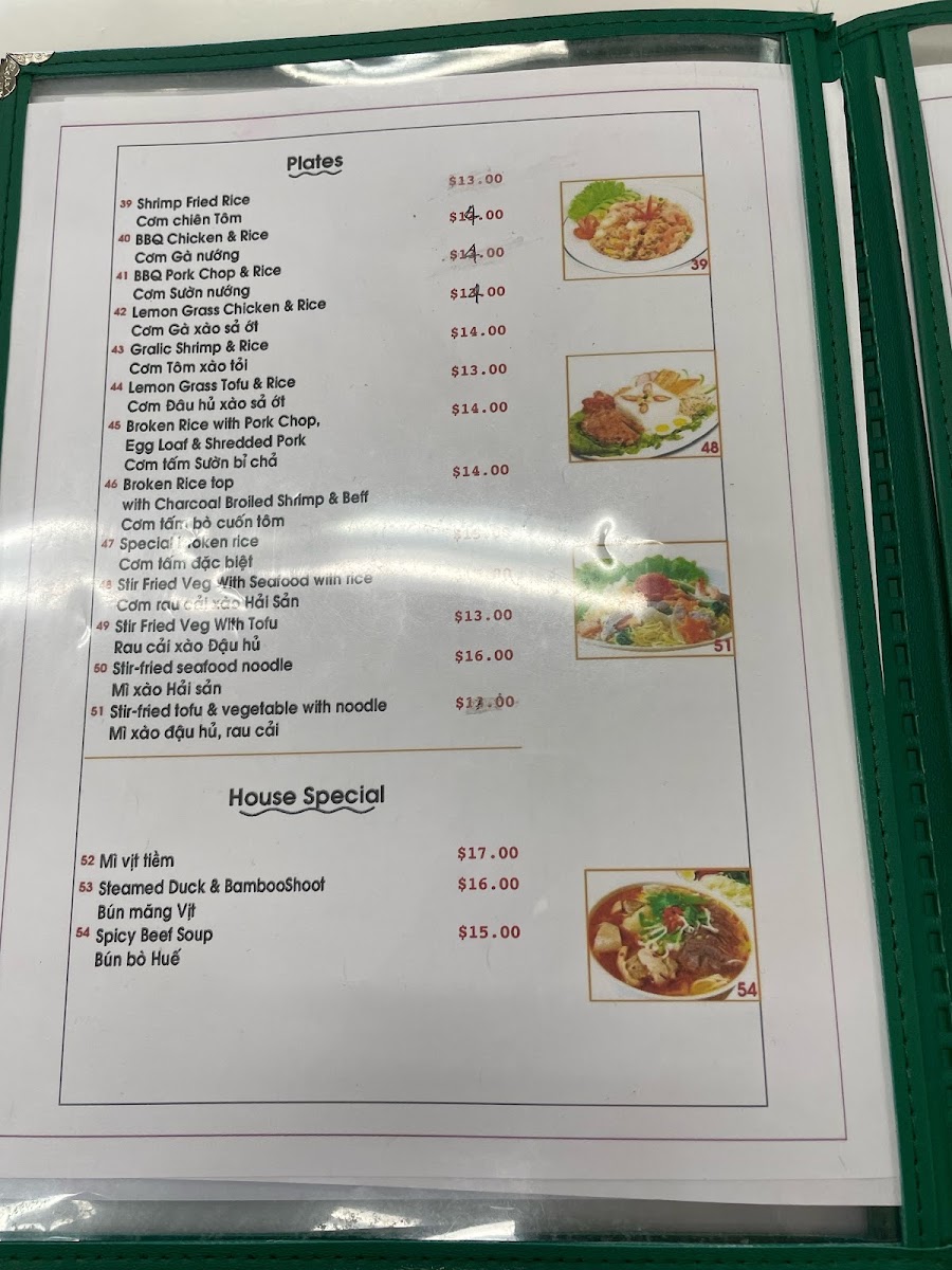 Anh Hong Restaurant menu board