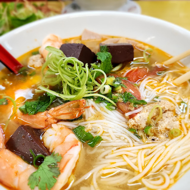 Bun Rieu