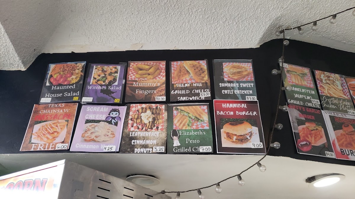 Roxy's Sweet Nightmares-A Horror Cafe menu board